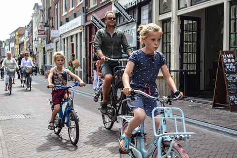 Family biking in the Netherlands