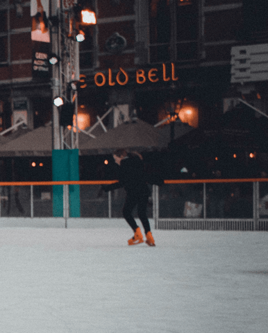 Ice Skating Amsterdam - LEKKER Bikes